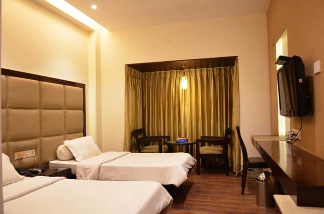 Hotel Vipul Grand Gurgaon Luaran gambar